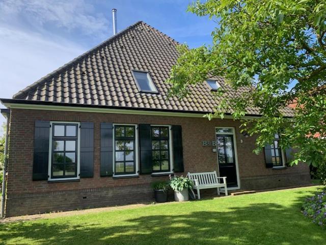 Gastenverblijf Eenigenburg Exterior photo